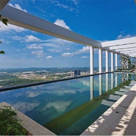 Iskandar Residences 2Br 5Pax 5 Mins Legoland Wi-Fi Sky Pool 360 Nusajaya  Exterior photo