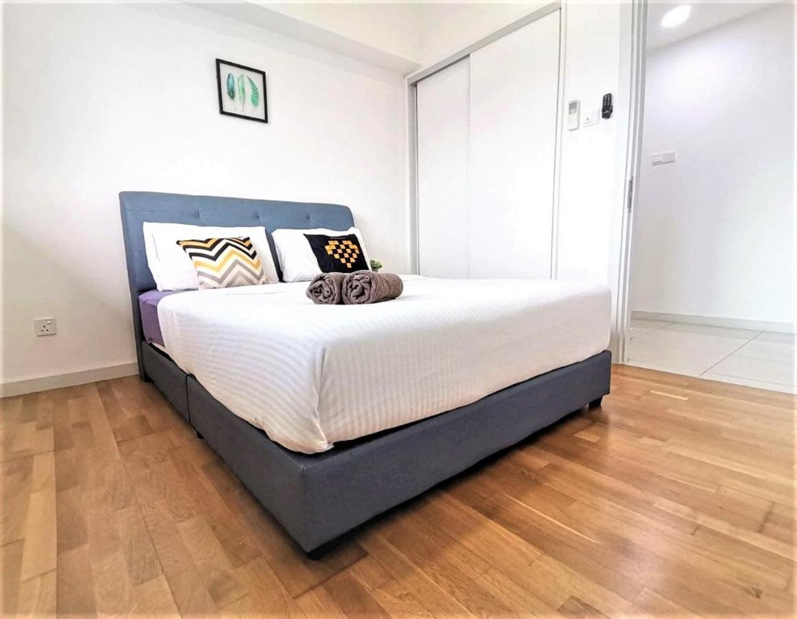 Iskandar Residences 2Br 5Pax 5 Mins Legoland Wi-Fi Sky Pool 360 Nusajaya  Exterior photo